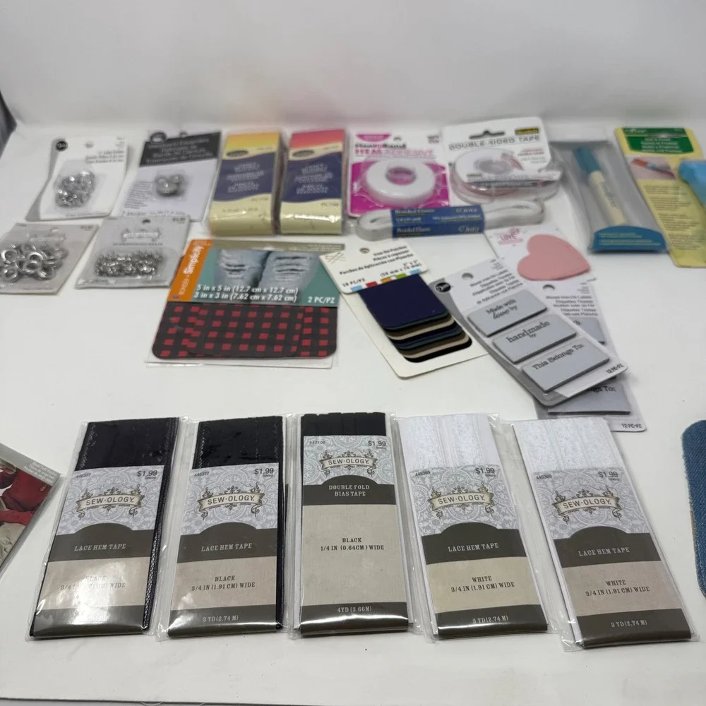 Lot of Simplicity Bondex Patches Dritz Labels‎ Clover Tools - Sewing Mending